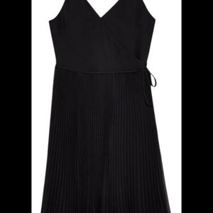 Aritzia short black dress